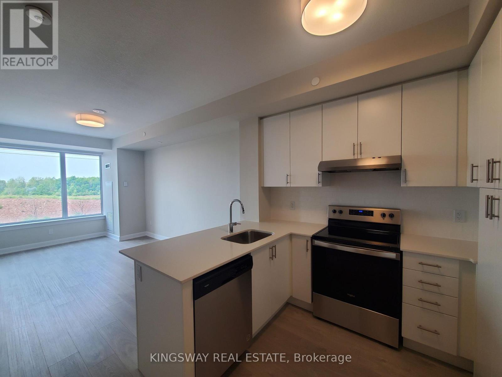321 - 3200 WILLIAM COLTSON AVENUE, Oakville, Ontario