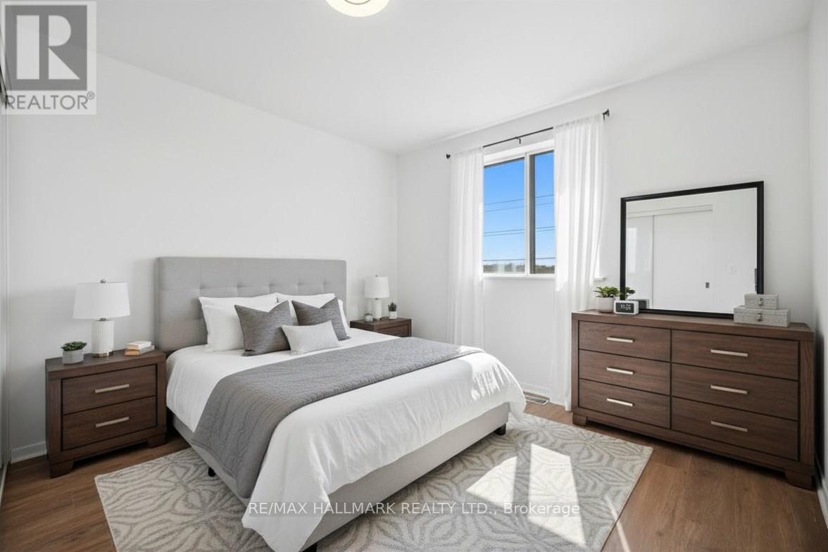 314 - 3025 The Credit Woodlands Drive, Mississauga, Ontario  L5C 2V3 - Photo 3 - W13191450