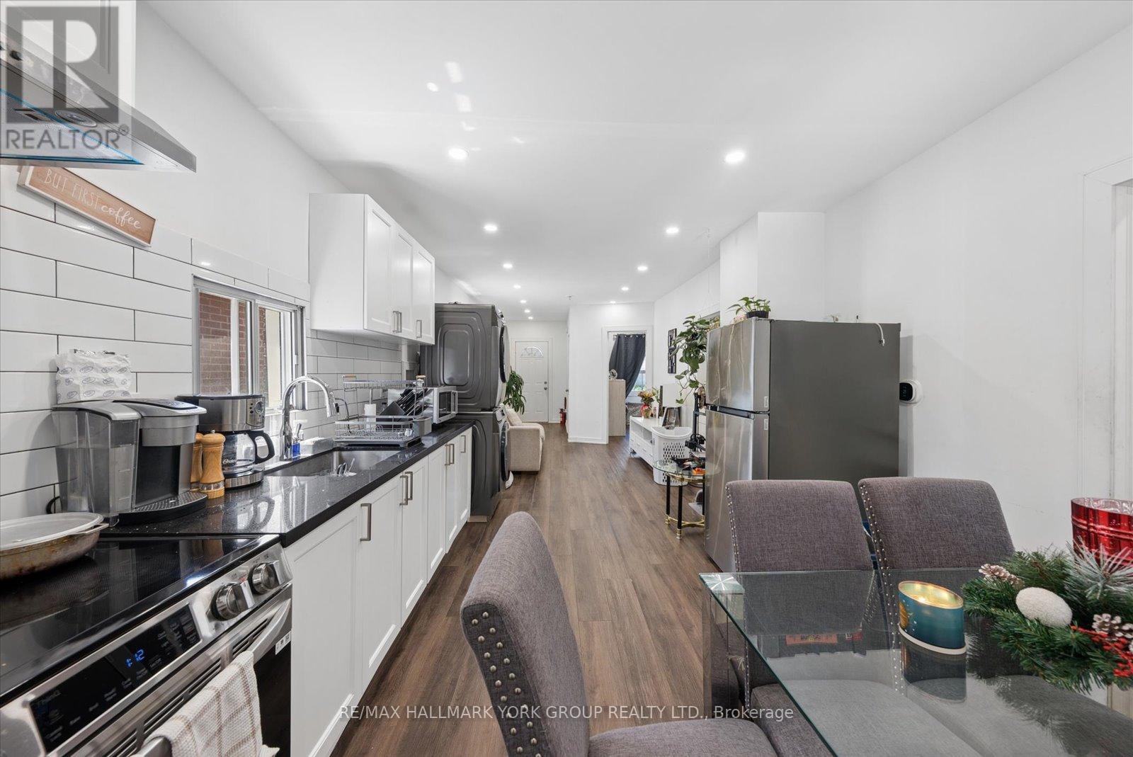 49 Cordella Avenue, Toronto, Ontario  M6N 2J7 - Photo 10 - W13191836