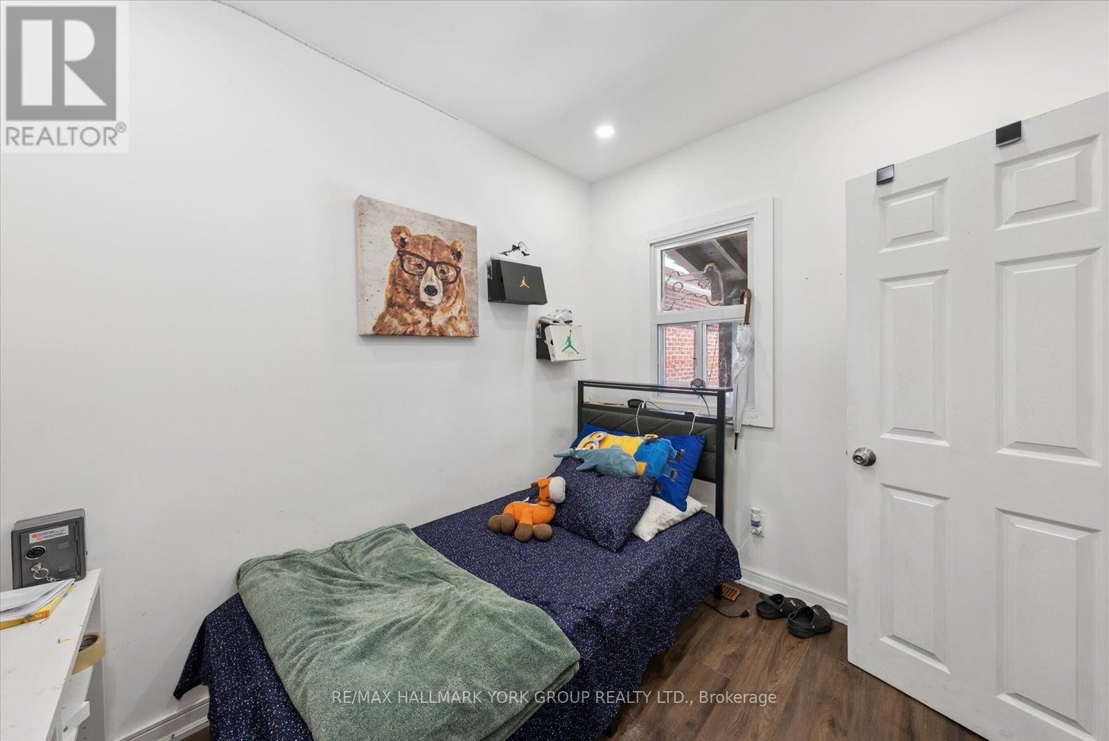 49 Cordella Avenue, Toronto, Ontario  M6N 2J7 - Photo 14 - W13191836