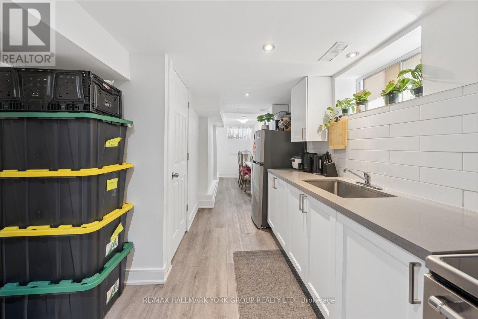 49 Cordella Avenue, Toronto, Ontario  M6N 2J7 - Photo 27 - W13191836