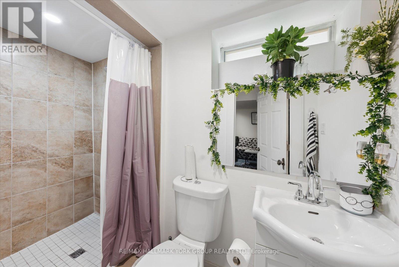 49 Cordella Avenue, Toronto, Ontario  M6N 2J7 - Photo 31 - W13191836