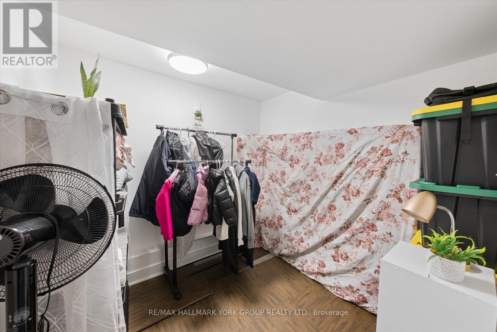49 Cordella Avenue, Toronto, Ontario  M6N 2J7 - Photo 32 - W13191836