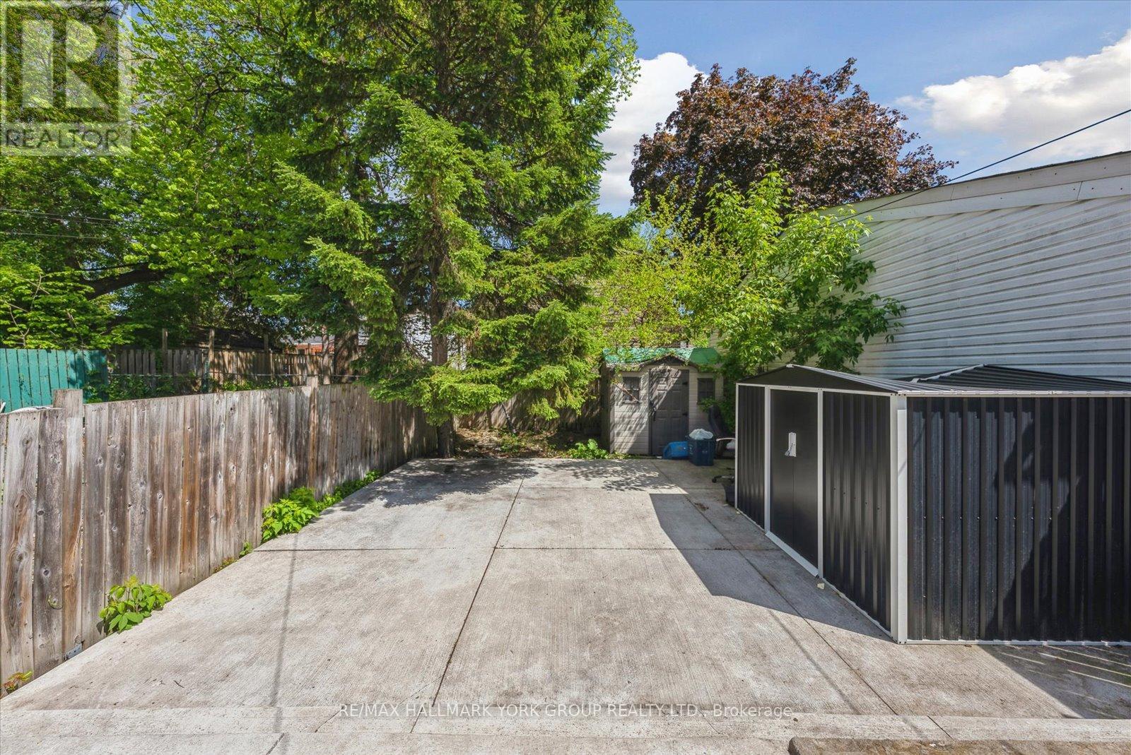 49 Cordella Avenue, Toronto, Ontario  M6N 2J7 - Photo 38 - W13191836