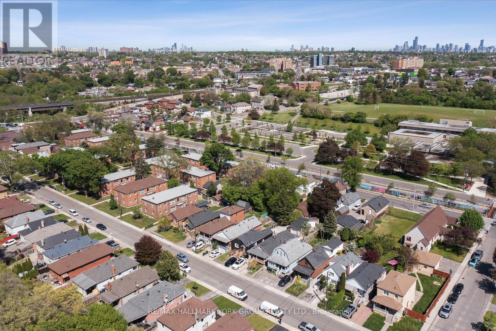49 Cordella Avenue, Toronto, Ontario  M6N 2J7 - Photo 47 - W13191836