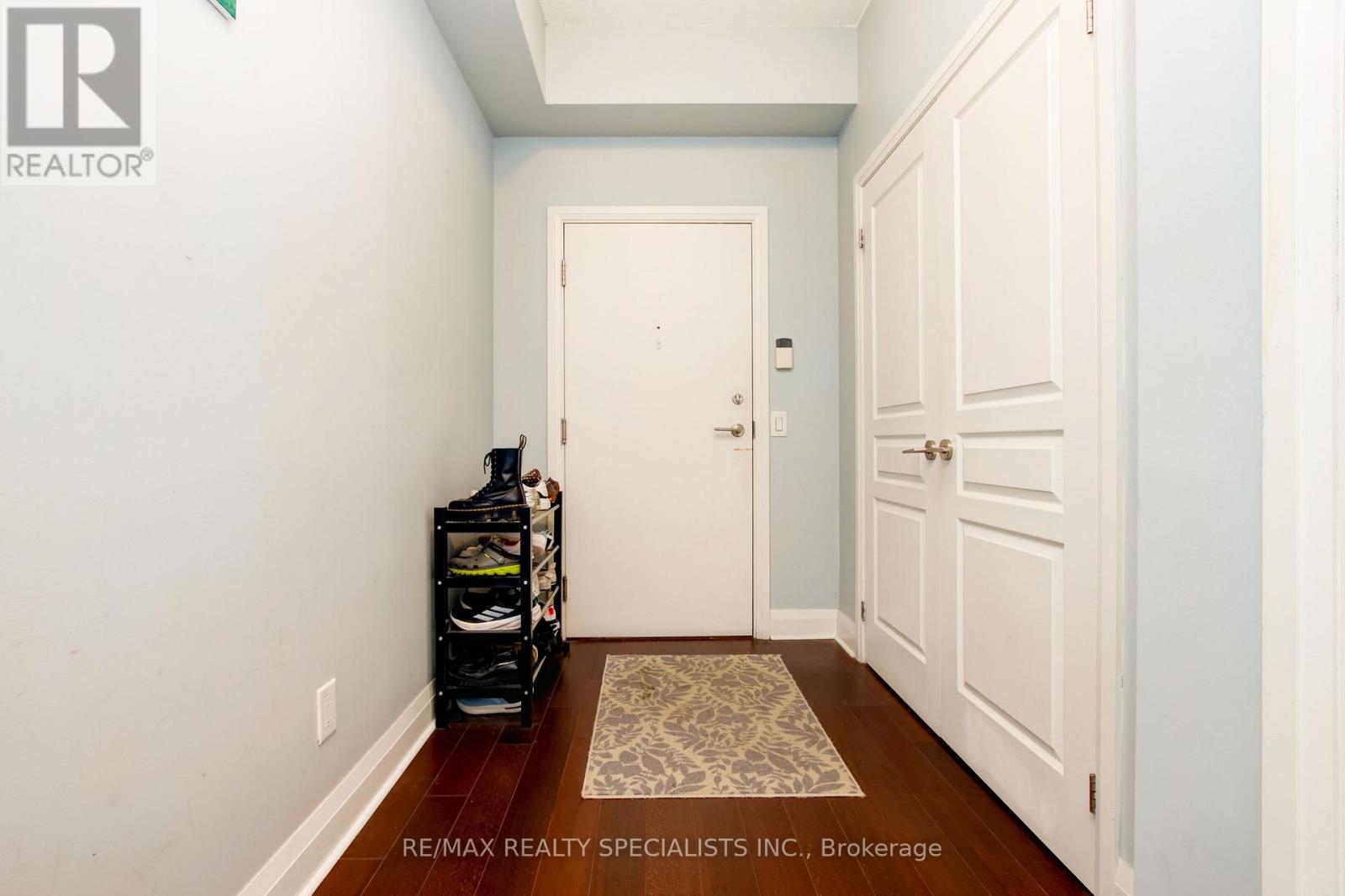 1005 - 1 Hurontario Street, Mississauga, Ontario L5G 0A3 - Photo 6 - W13191932