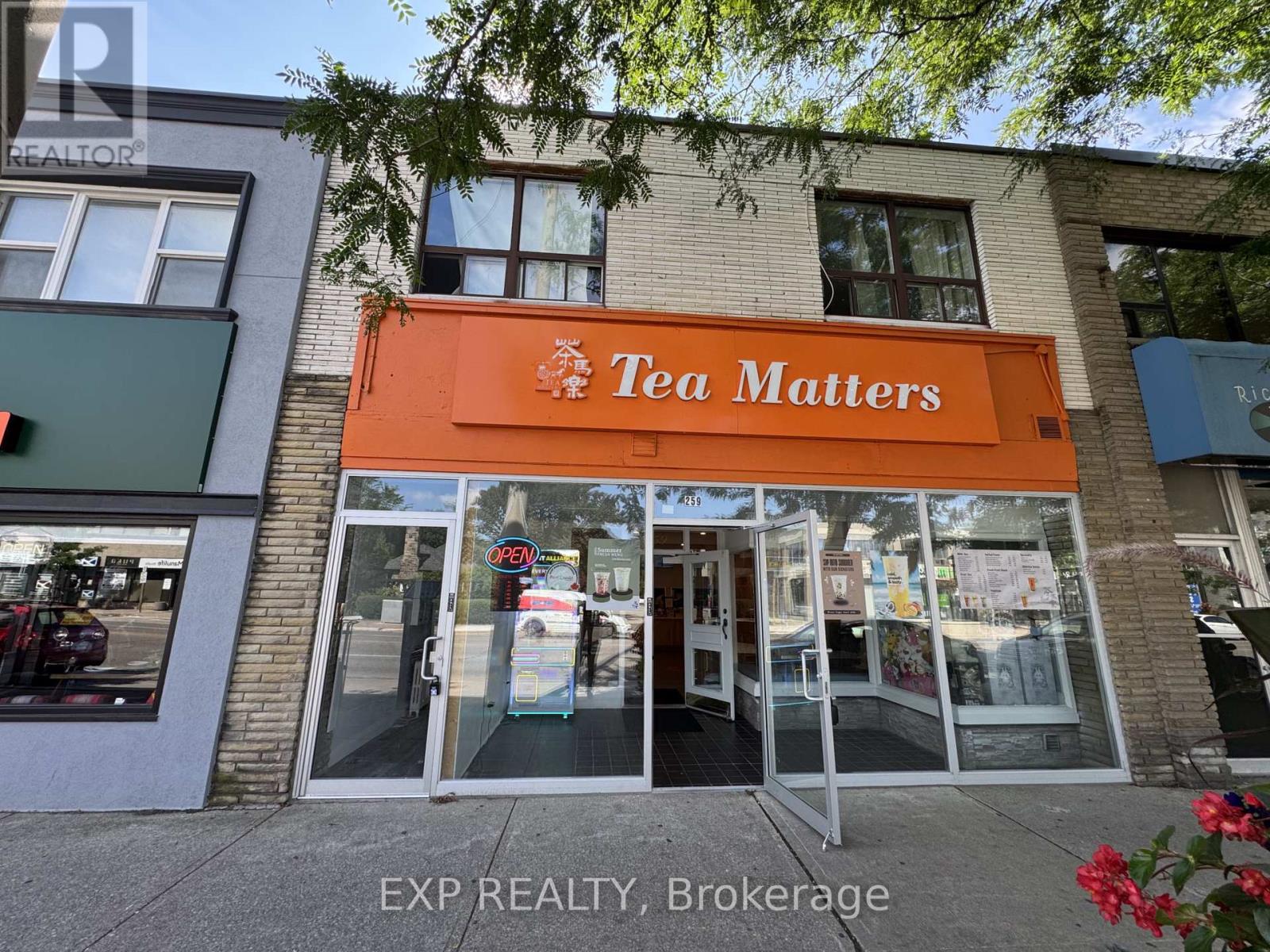 5 - 259 LAKESHORE ROAD E, Mississauga, Ontario