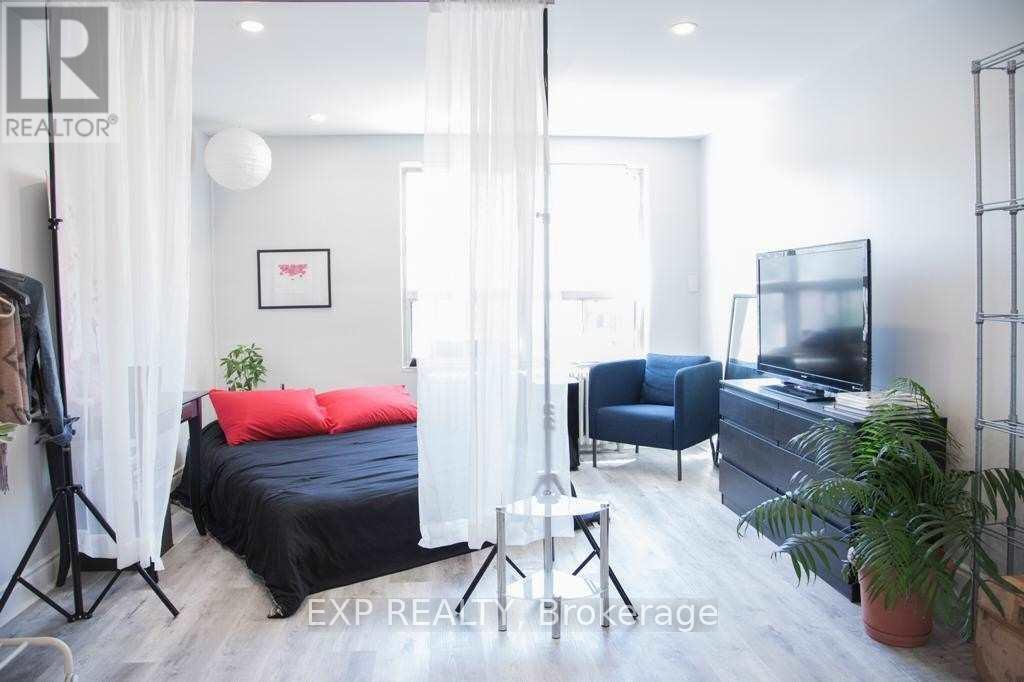 5 - 259 Lakeshore Road E, Mississauga, Ontario  L5G 1G8 - Photo 10 - W13192354