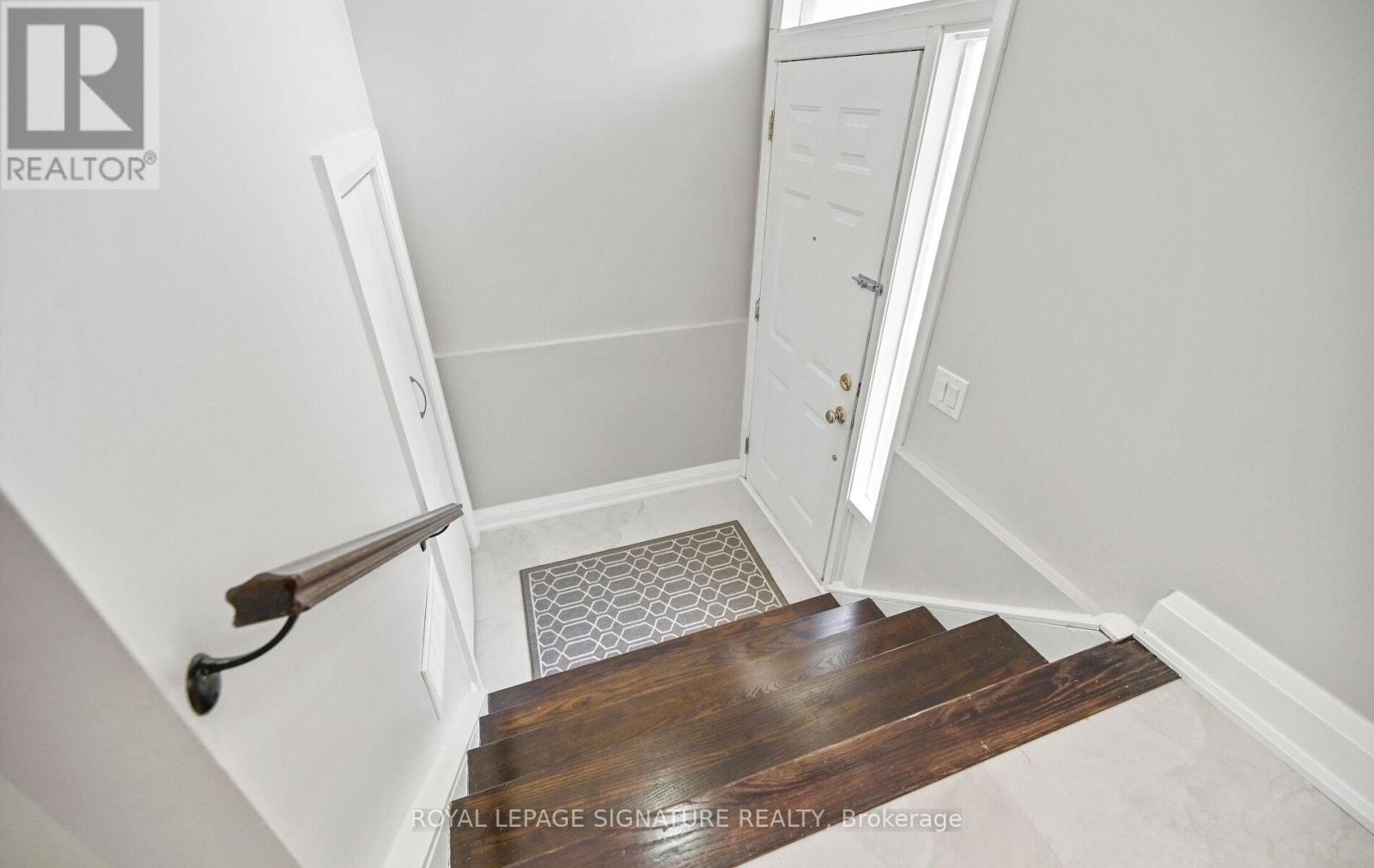 23 Abell Drive, Brampton, Ontario  L6V 2W1 - Photo 3 - W13192518