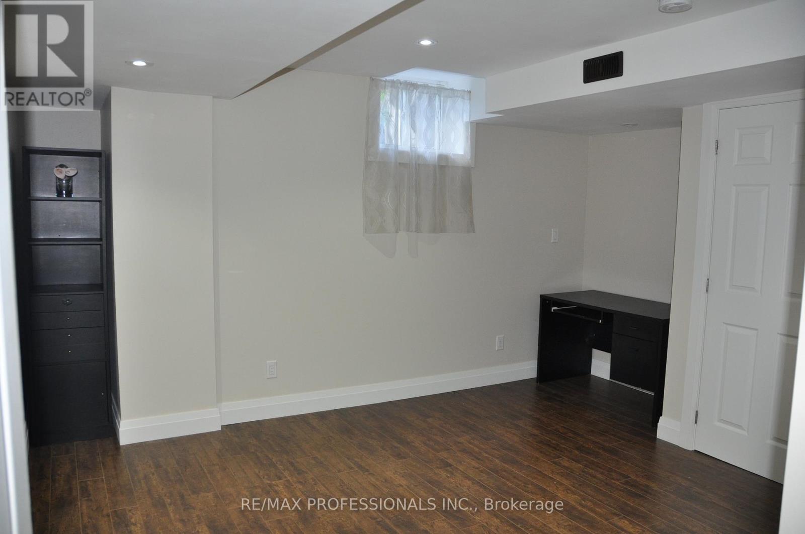 Bsmt - 4889 Potomac Court, Mississauga, Ontario  L5R 0B1 - Photo 7 - W13192522