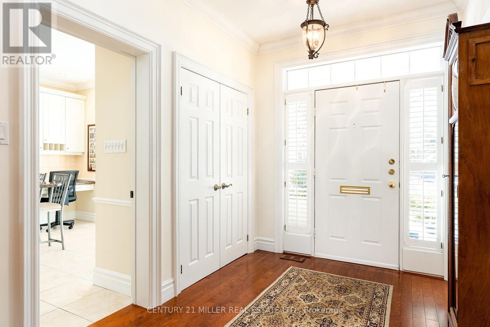 23 Chisholm Street, Oakville, Ontario  L6K 3W2 - Photo 4 - W13192586