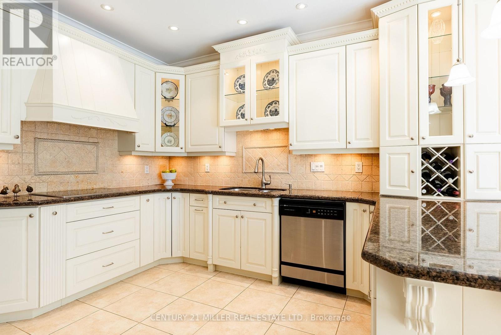 23 Chisholm Street, Oakville, Ontario  L6K 3W2 - Photo 7 - W13192586