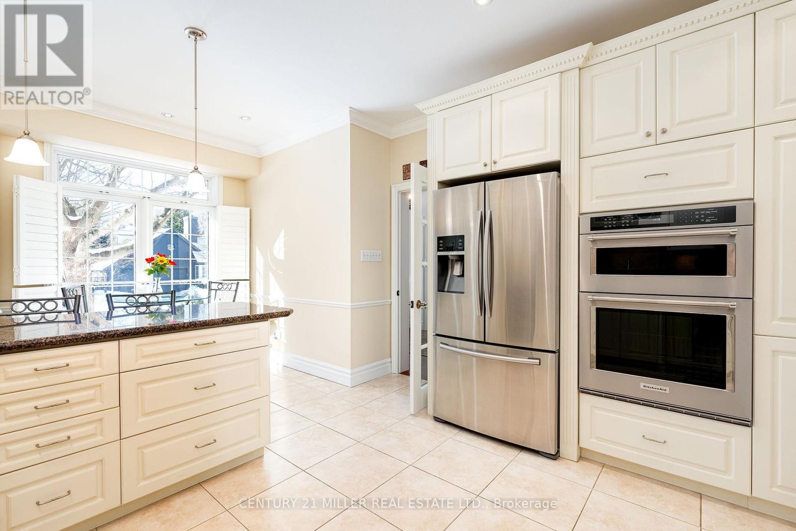 23 Chisholm Street, Oakville, Ontario  L6K 3W2 - Photo 8 - W13192586