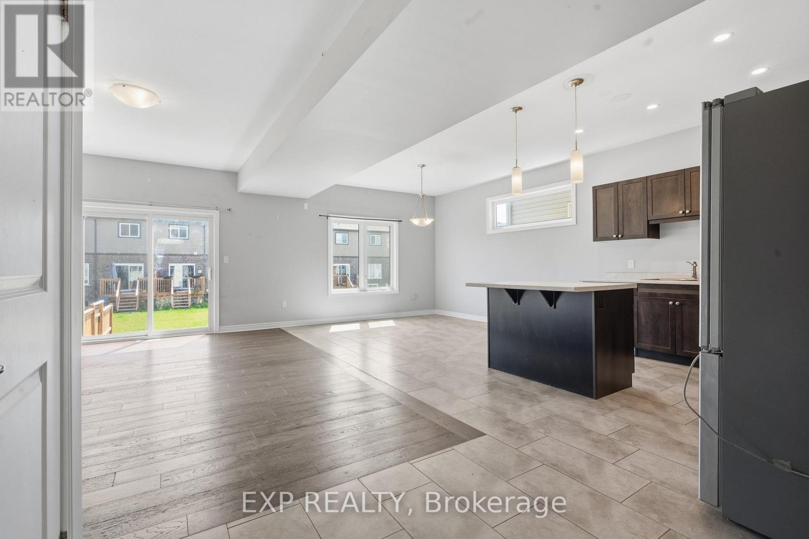 15 Bowman Crescent, Thorold, Ontario  L2V 0G3 - Photo 7 - X13193596