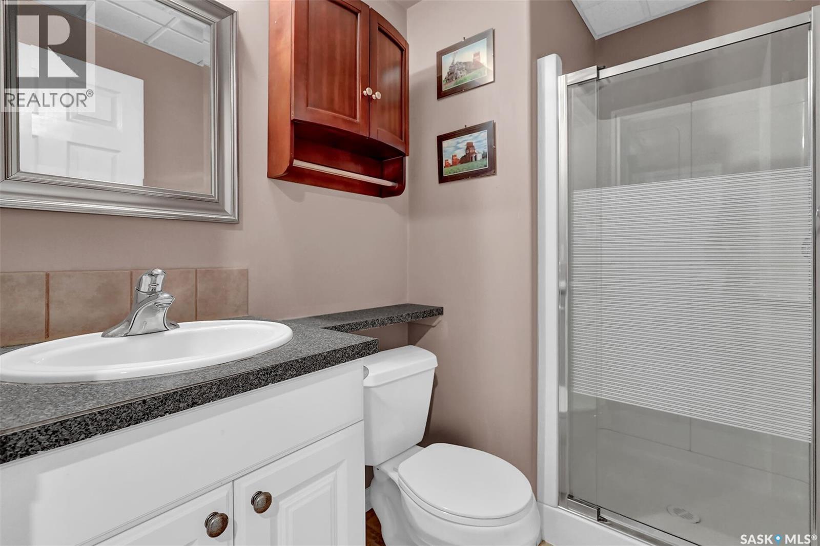 3012 St James Crescent, Regina, Saskatchewan  S4V 2Z2 - Photo 40 - SK037144