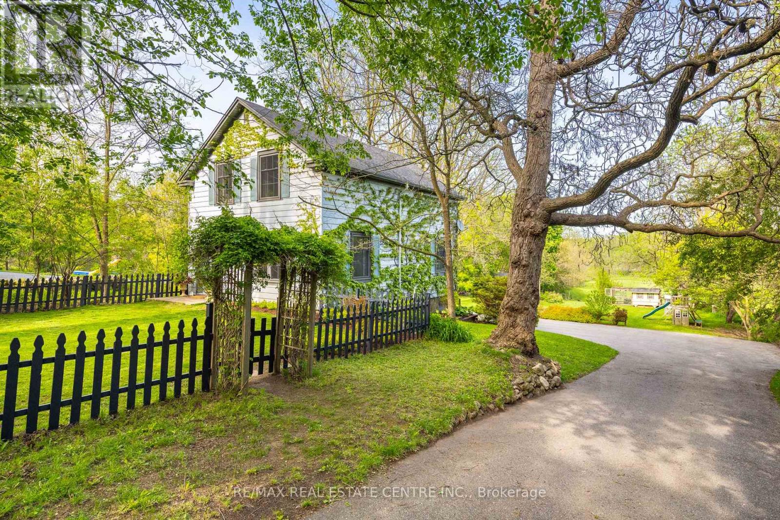 287 WEST RIVER ROAD, Cambridge, Ontario