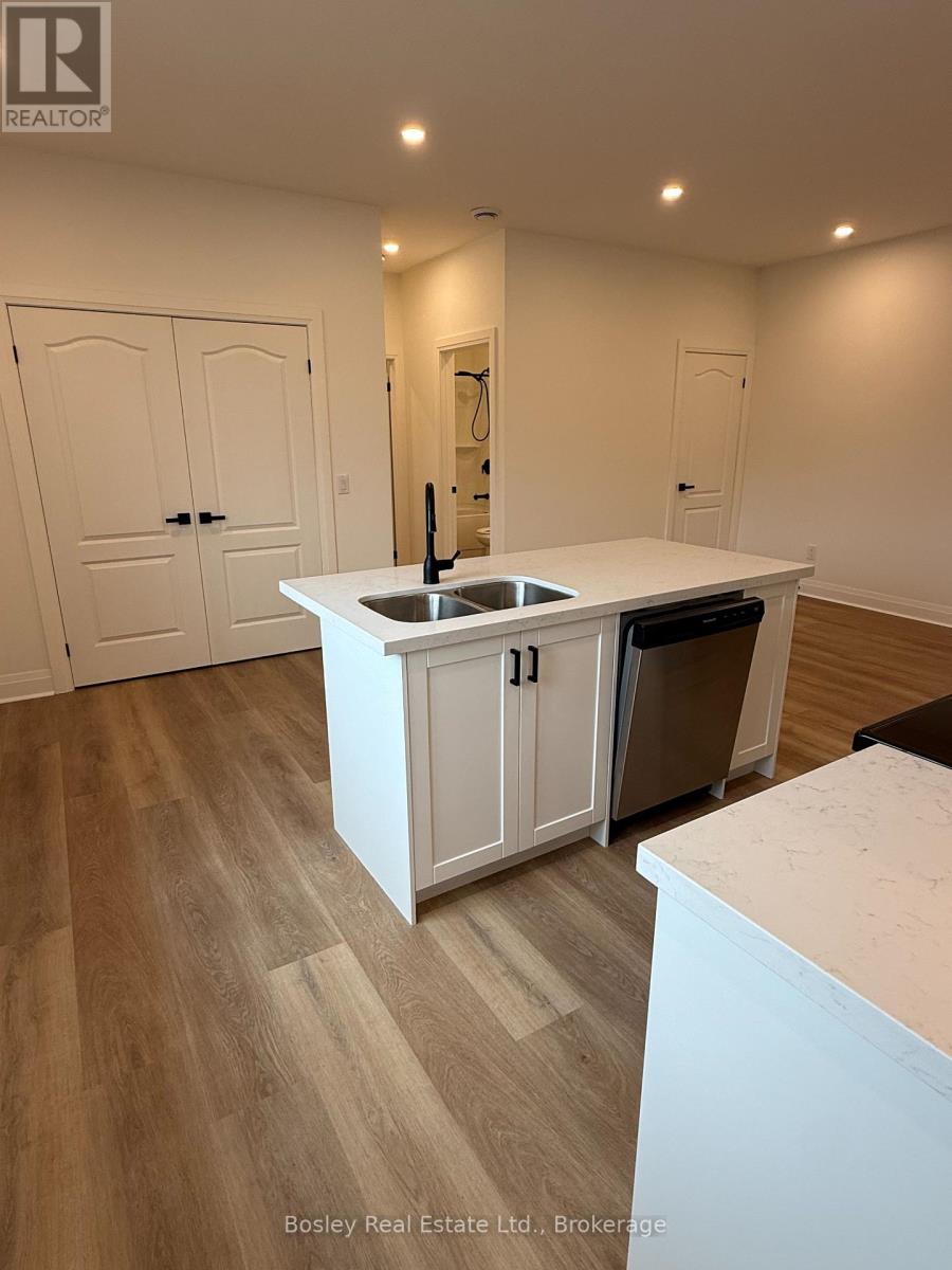 4 - 6 Golfview Drive, Collingwood, Ontario  L9Y 0G7 - Photo 3 - S13193240