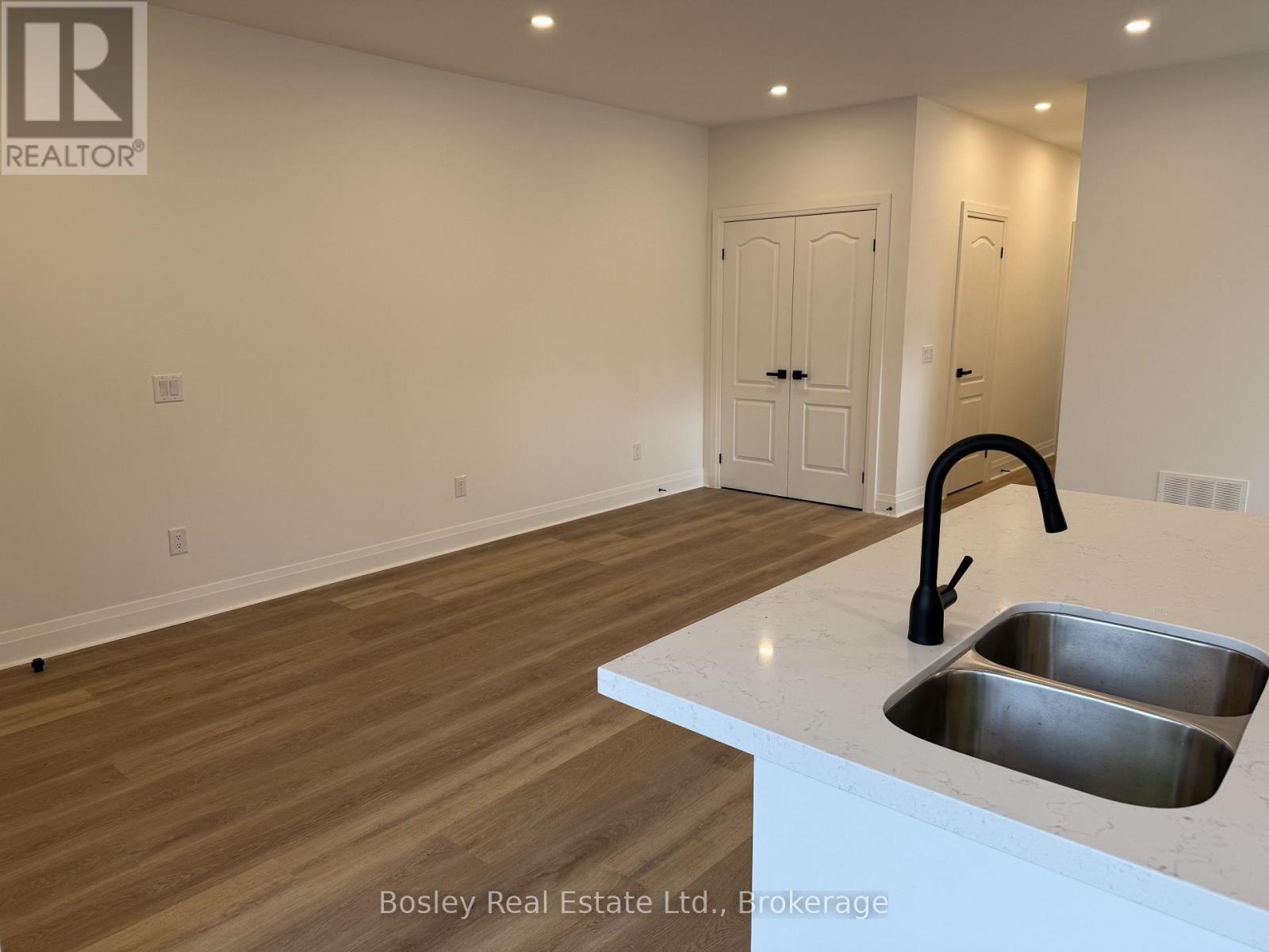 1 - 6 Golfview Drive, Collingwood, Ontario  L9Y 0G7 - Photo 3 - S13193288