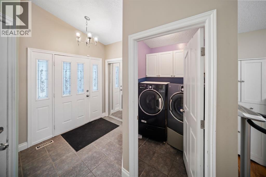 180 Hidden Vale Close NW, Calgary, Alberta  T3A 5C7 - Photo 15 - A2285850