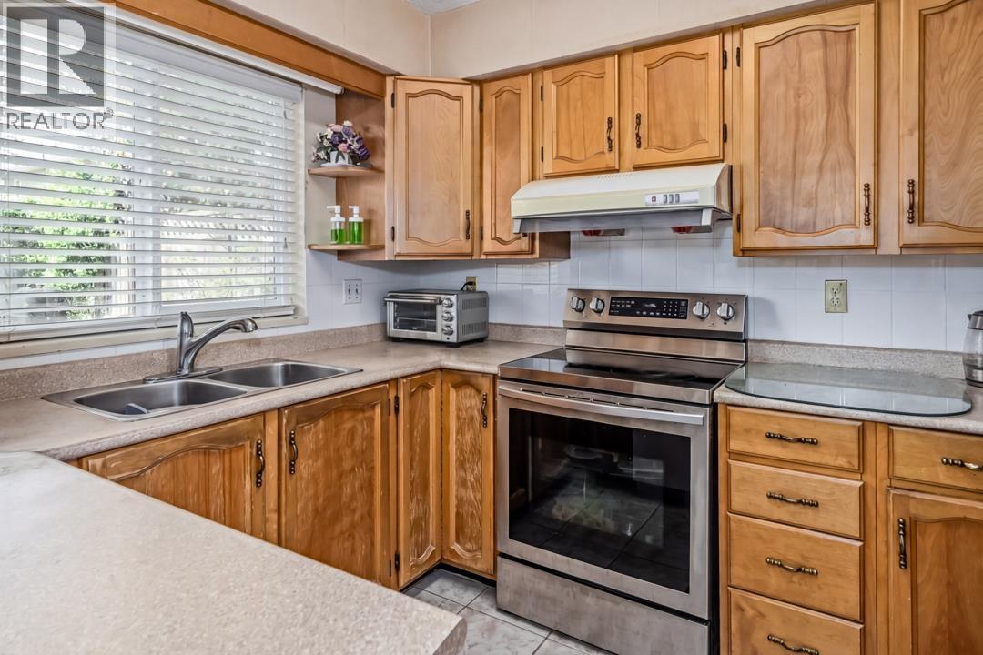 1304 Hornby Street, Coquitlam, British Columbia  V3E 1V4 - Photo 8 - R3128555