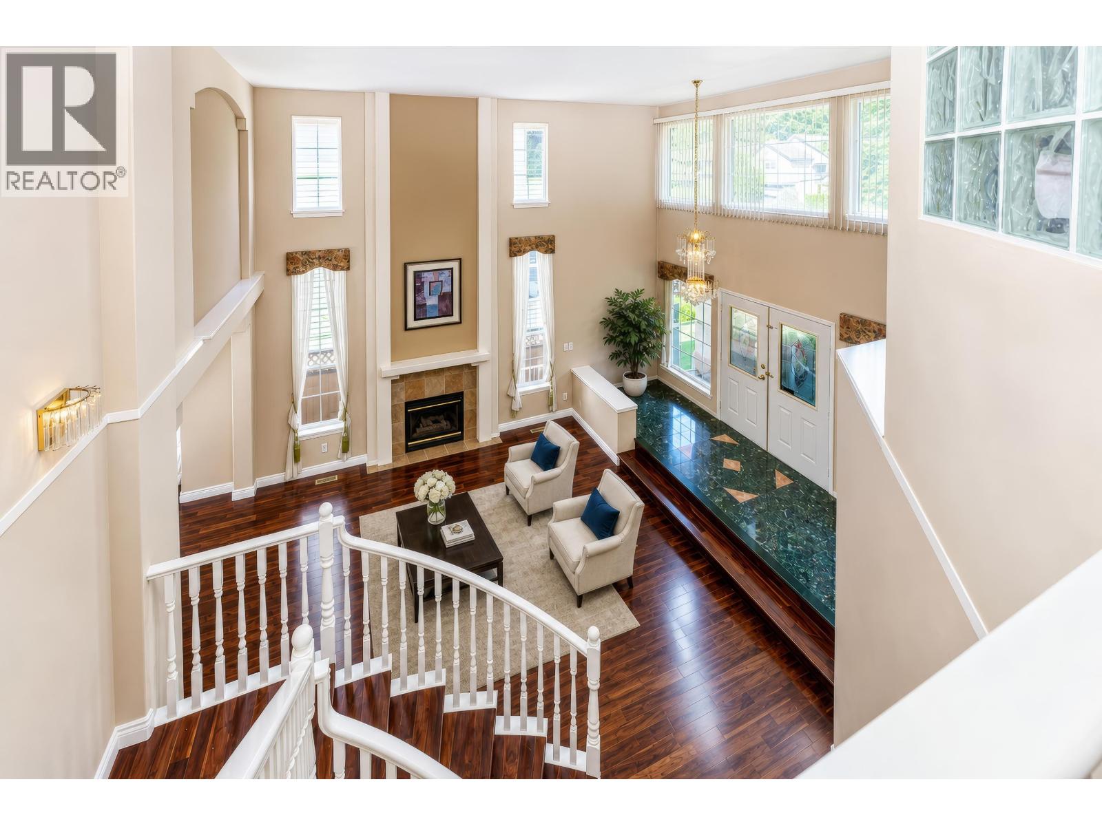 1722 Sugarpine Court, Coquitlam, British Columbia  V3E 3E4 - Photo 4 - R3128580