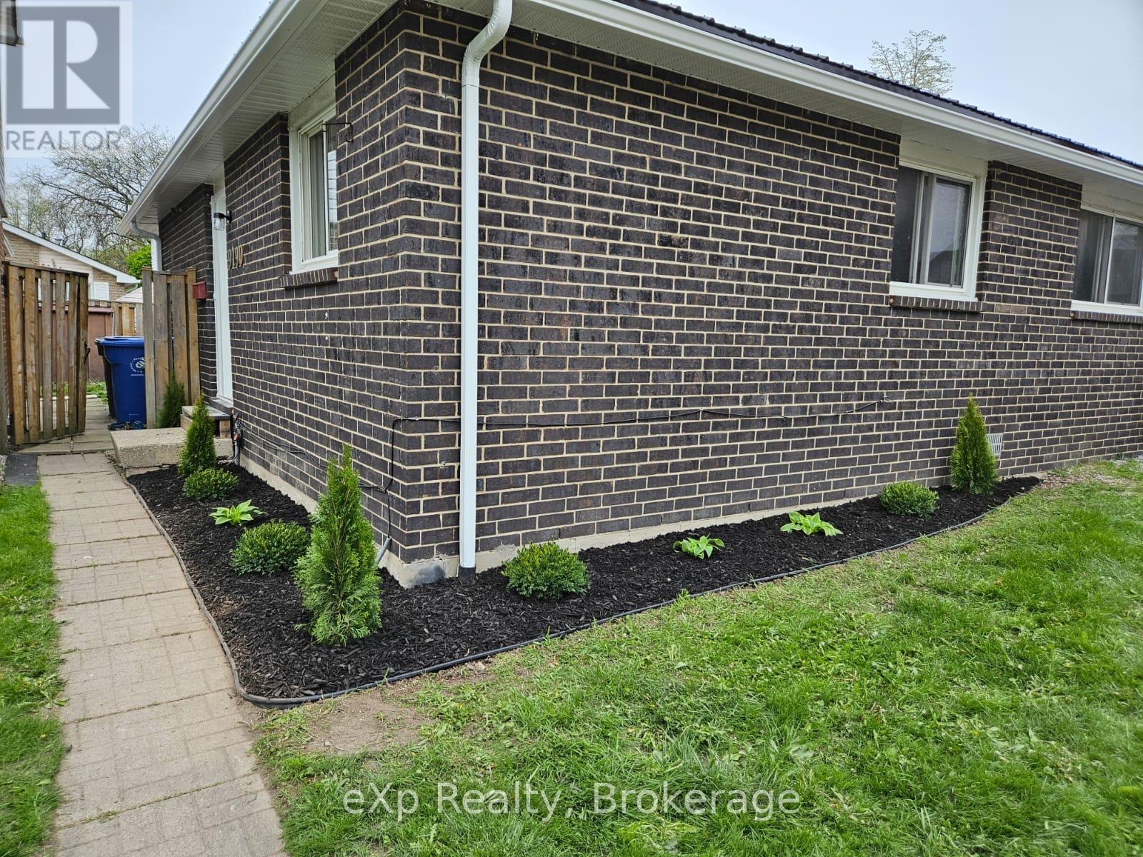 9190 Blencarn Court, Windsor, Ontario  N8S 4L3 - Photo 2 - X13193102