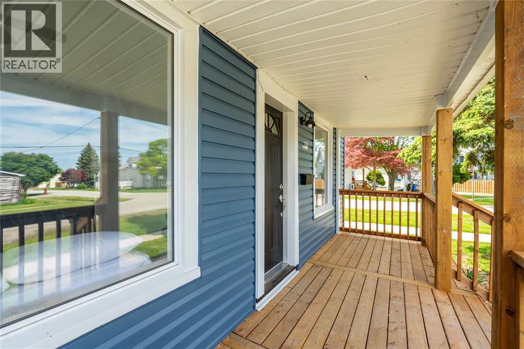 120 Selkirk Street, Wallaceburg, Ontario  N8A 3X2 - Photo 4 - 26011839