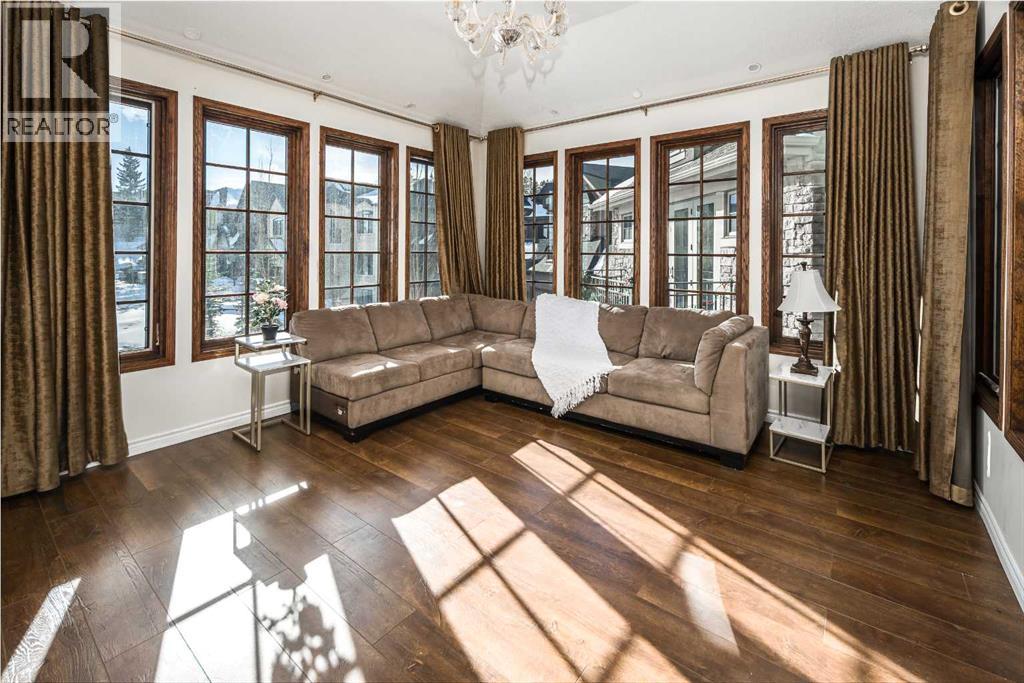 5 Elveden Point SW, Calgary, Alberta  T3H 3X8 - Photo 21 - A2297598