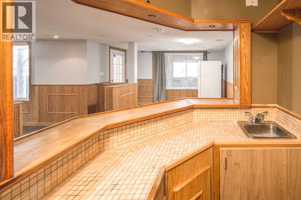 10 Somerset Court SW, Calgary, Alberta  T2Y 3H4 - Photo 35 - A2300388