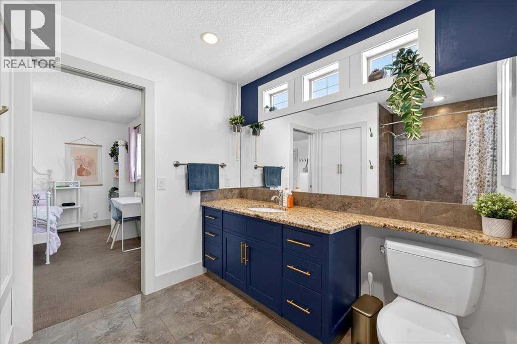 917 Channelside Road SW, Airdrie, Alberta  T4B 3J3 - Photo 23 - A2307575