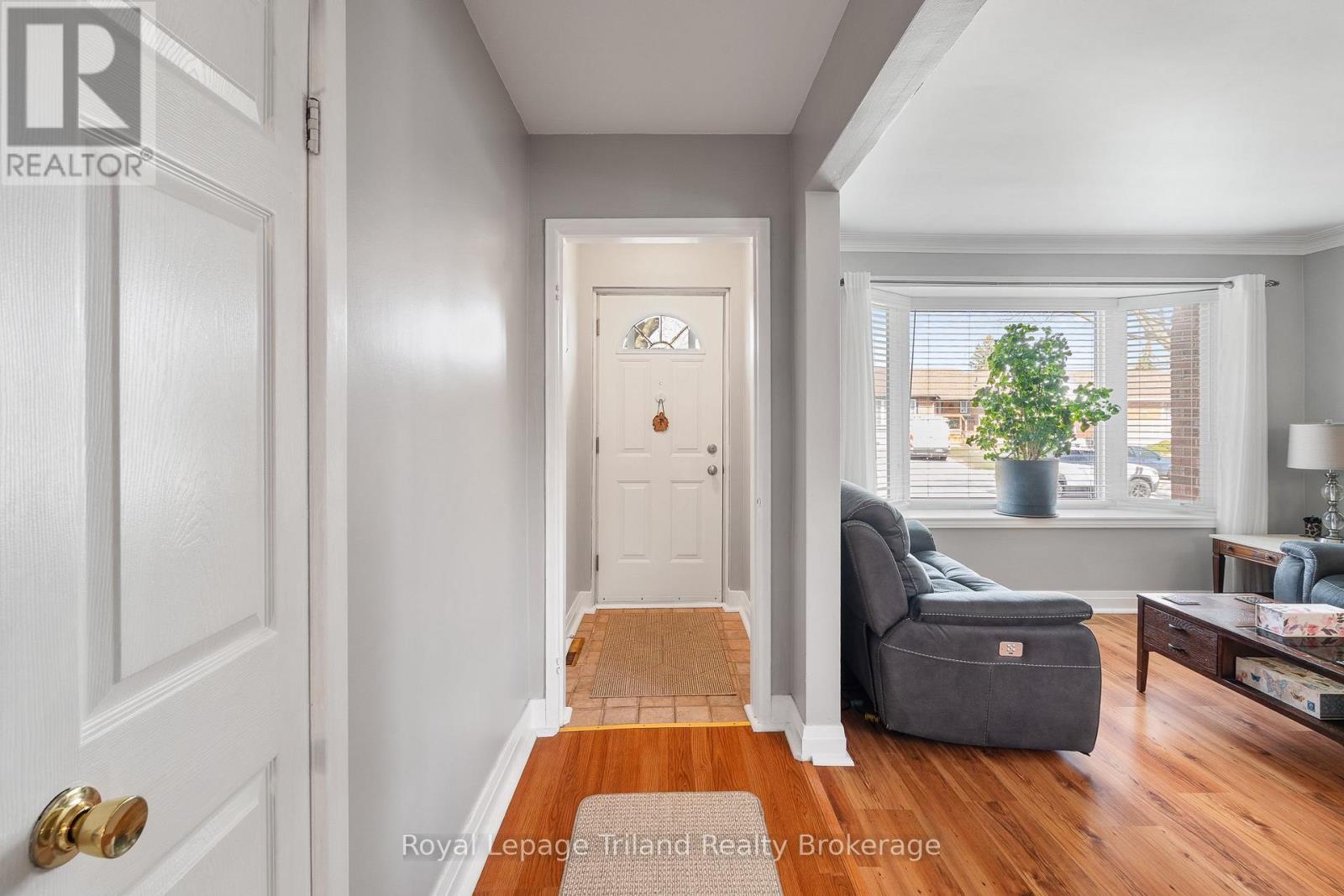 91 Wise Crescent, Hamilton, Ontario  L8T 2L7 - Photo 8 - X13193606