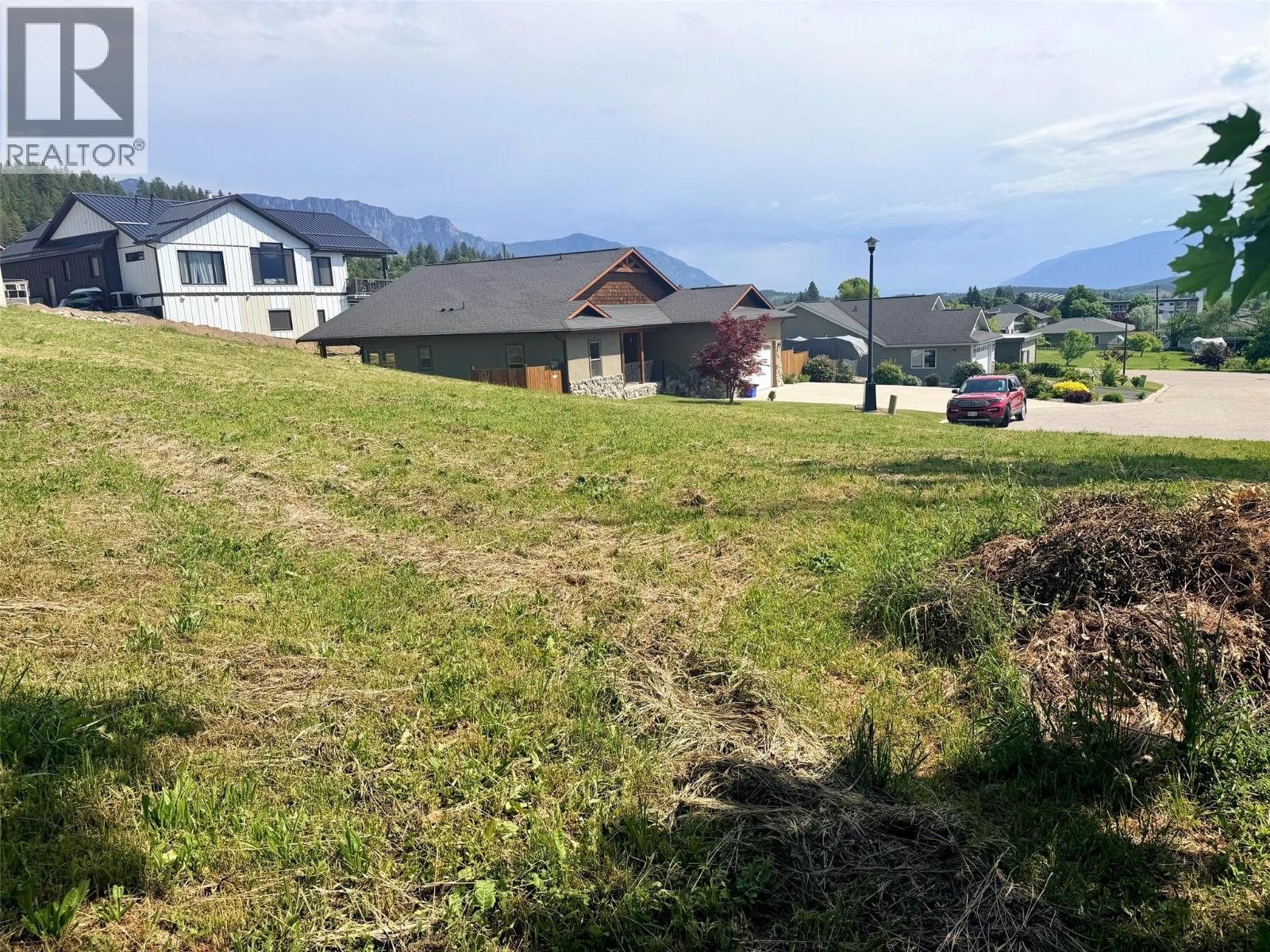 722 Mountain Springs Crescent, Creston, British Columbia  V0B 1G5 - Photo 3 - 10389022