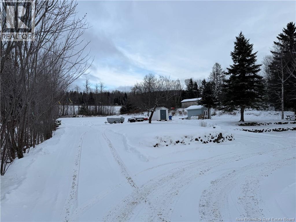 711 Victoria Street, Edmundston, New Brunswick  E3V 3S9 - Photo 17 - NB130994