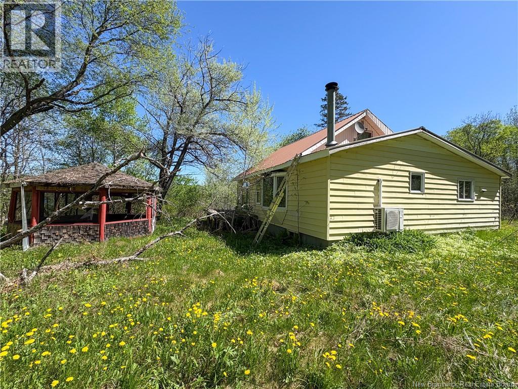 284 Main Street, Meductic, New Brunswick  E6H 1E5 - Photo 2 - NB140269