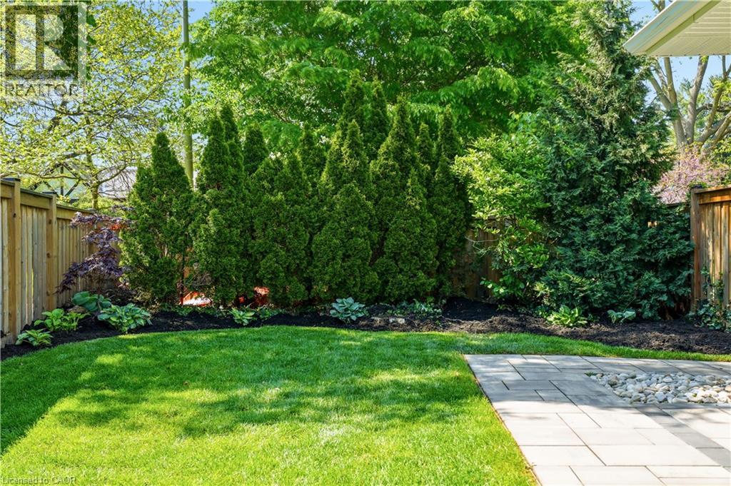 394 Rankin Drive, Burlington, Ontario  L7N 2B5 - Photo 44 - 40829434