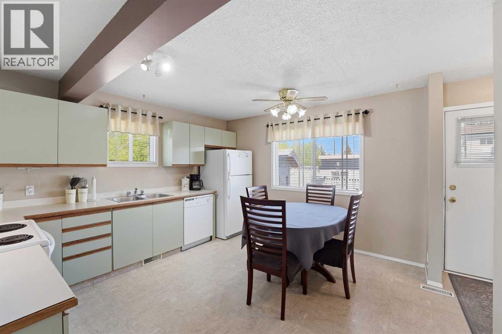 1 Greig Close, Red Deer, Alberta T4P 3L6 - Photo 4 - A2314591