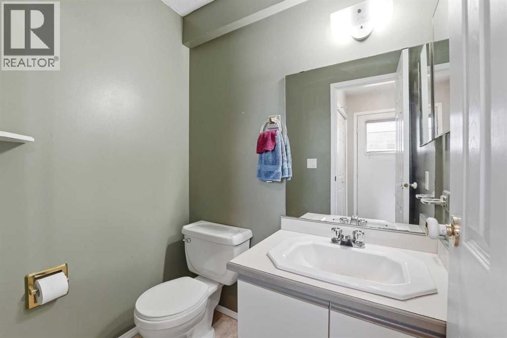 1 Greig Close, Red Deer, Alberta T4P 3L6 - Photo 8 - A2314591