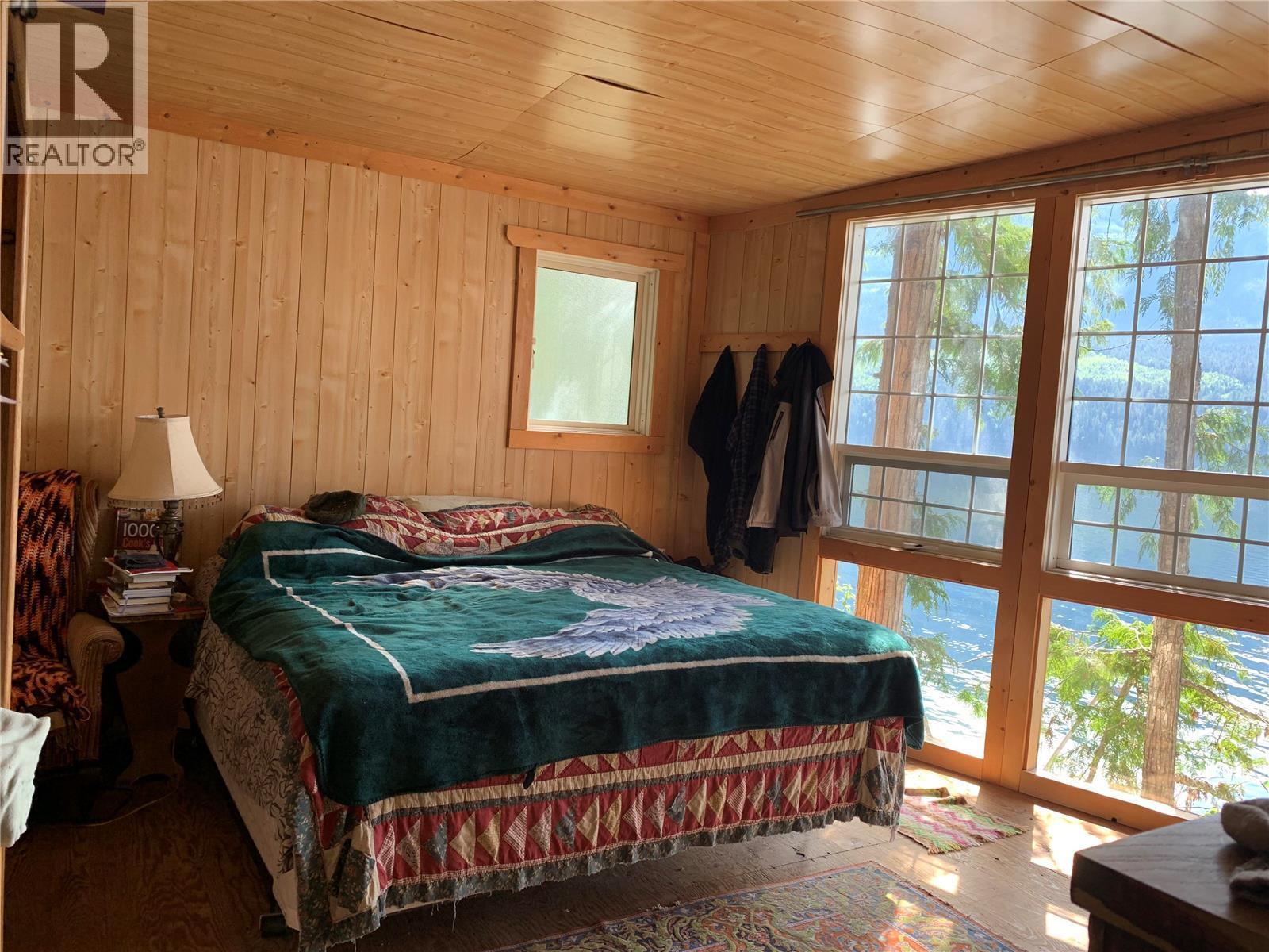 28 Simard Road, Mabel Lake, British Columbia  V0E 1V5 - Photo 12 - 10377603