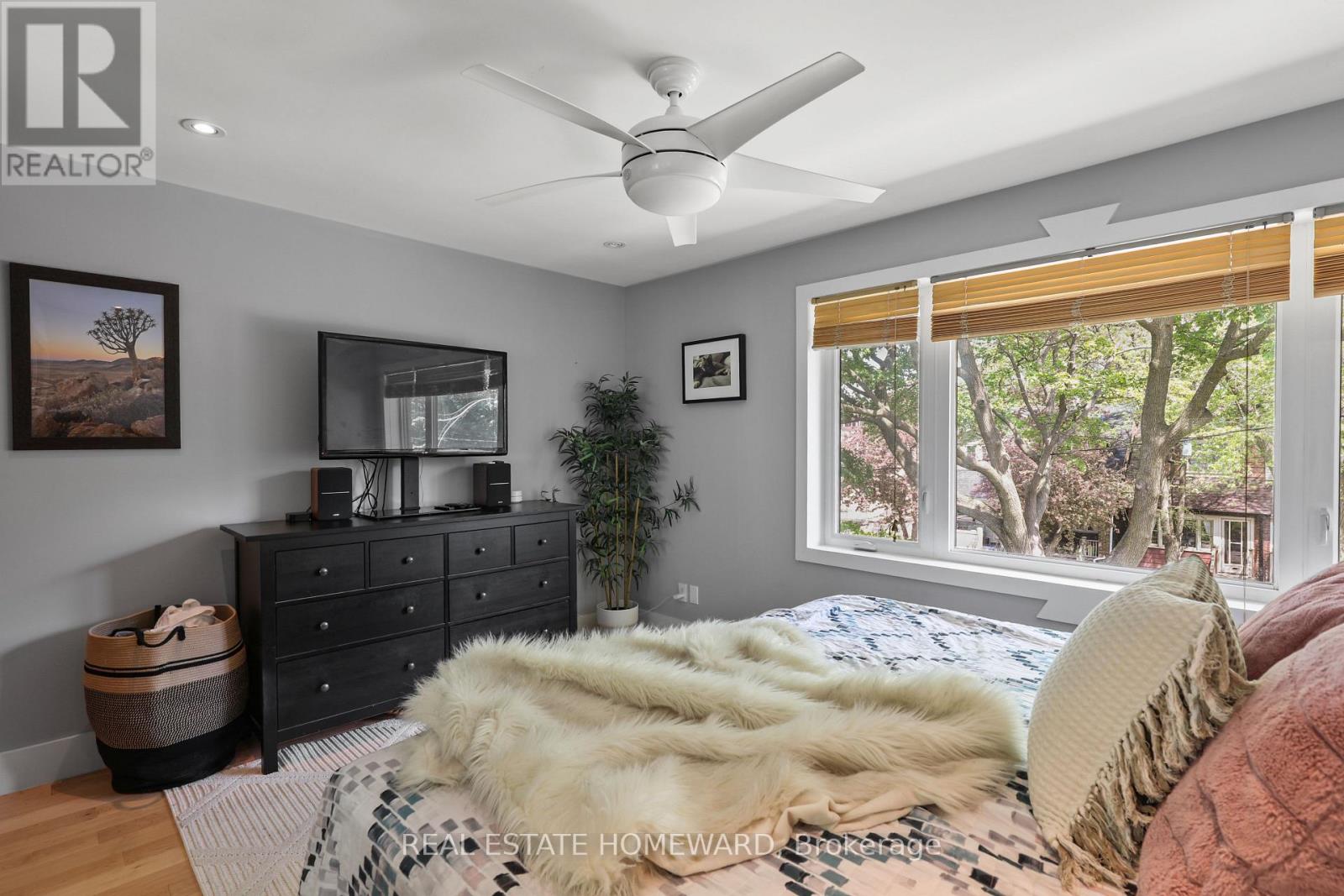 56 Osborne Avenue, Toronto, Ontario M4E 3B2 - Photo 27 - E13193054