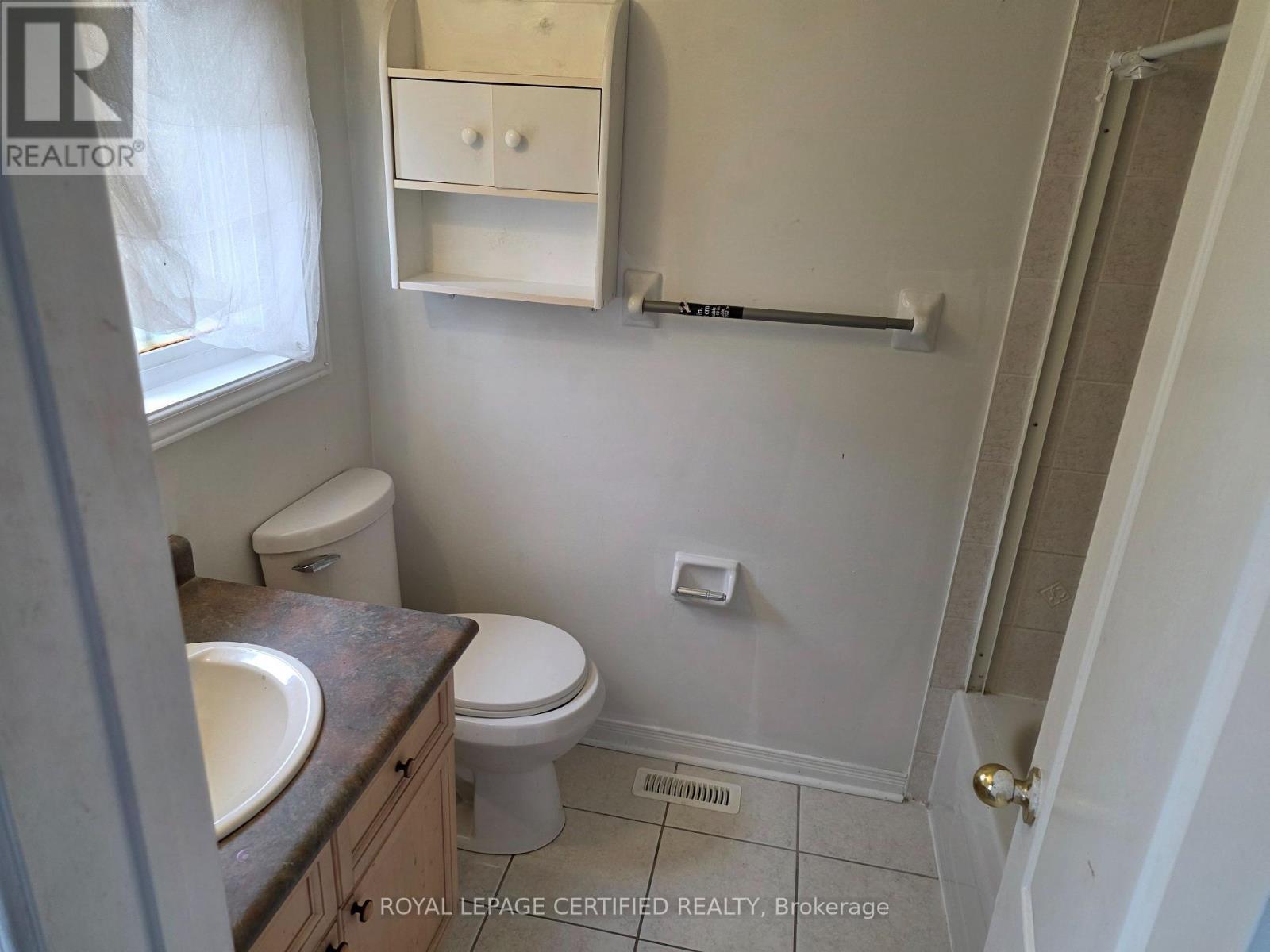 134 Kayla Crescent, Vaughan, Ontario  L6A 3P4 - Photo 12 - N13193124