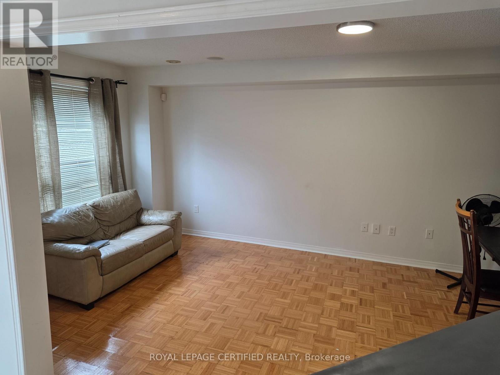 134 Kayla Crescent, Vaughan, Ontario  L6A 3P4 - Photo 6 - N13193124