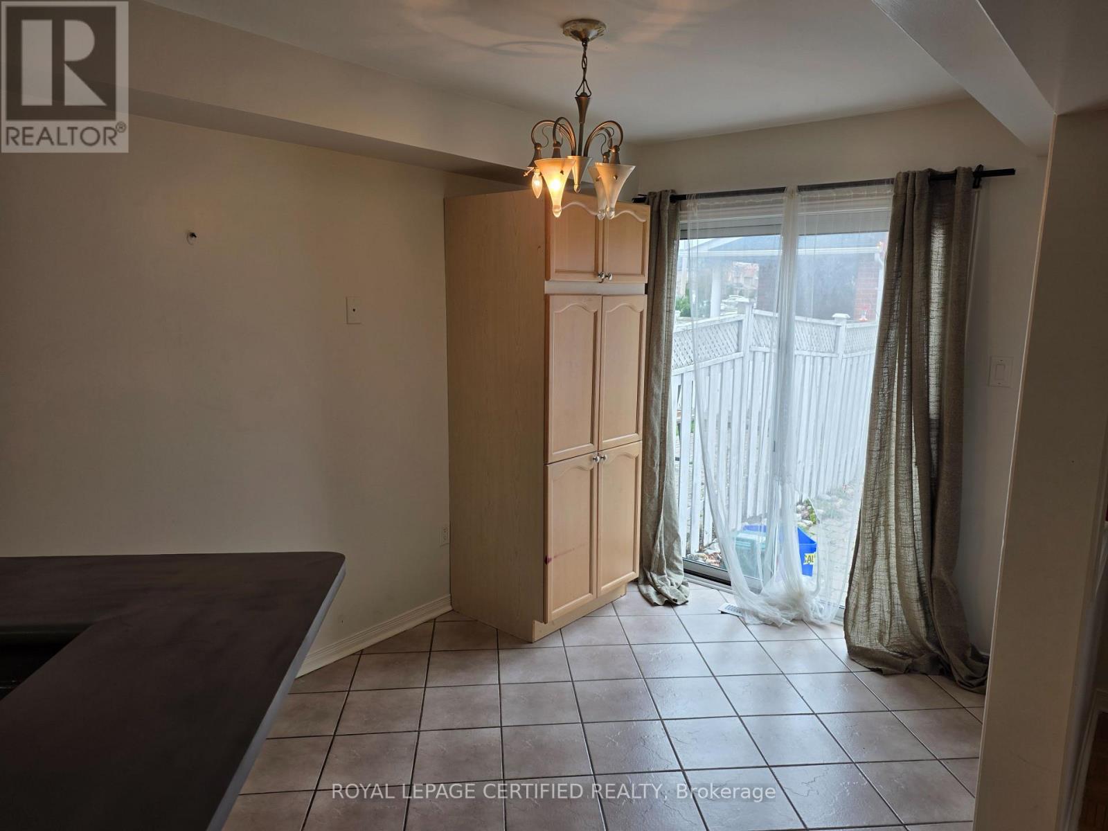 134 Kayla Crescent, Vaughan, Ontario  L6A 3P4 - Photo 8 - N13193124