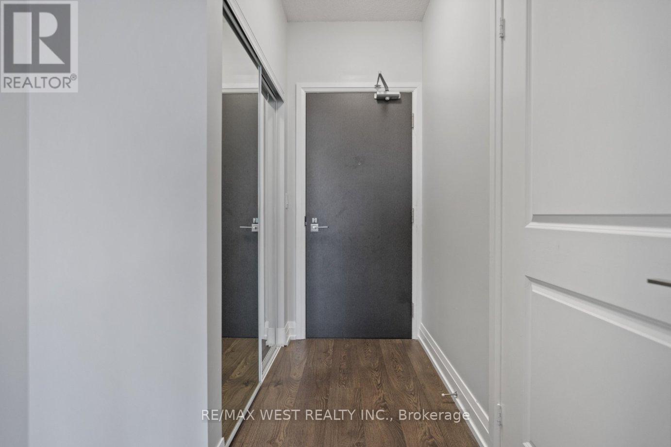1504 - 3600 Highway 7 Road, Vaughan, Ontario  L4L 0G7 - Photo 2 - N13193190