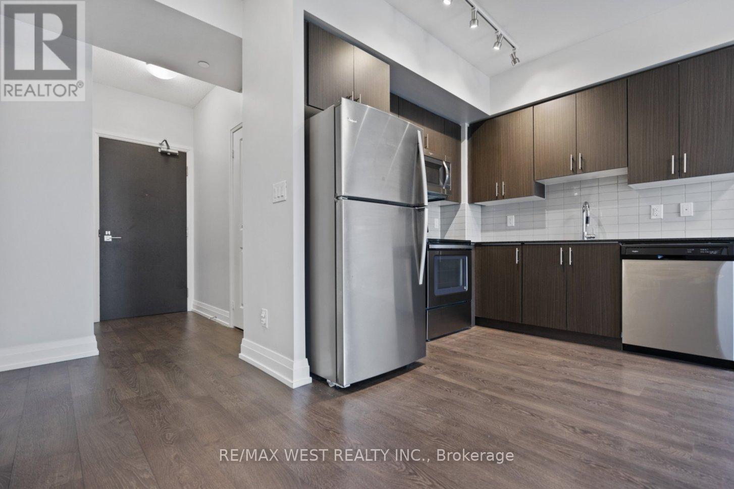 1504 - 3600 Highway 7 Road, Vaughan, Ontario  L4L 0G7 - Photo 3 - N13193190