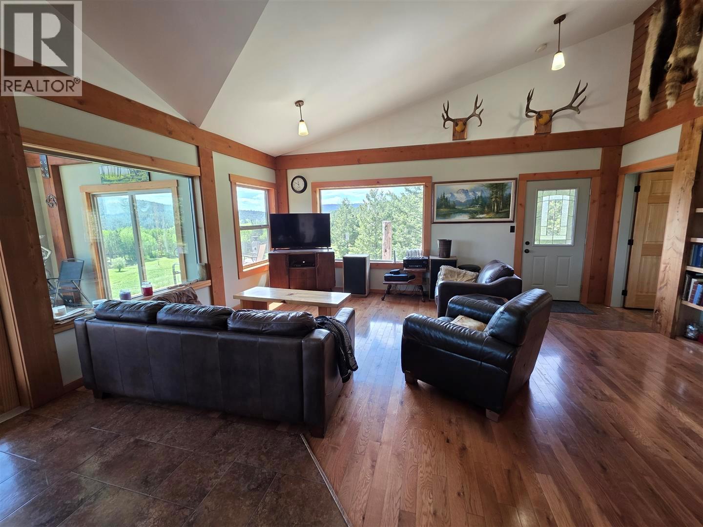 747 Armstrong Smith, Kaleden, British Columbia  V0H 1K0 - Photo 25 - 10389015