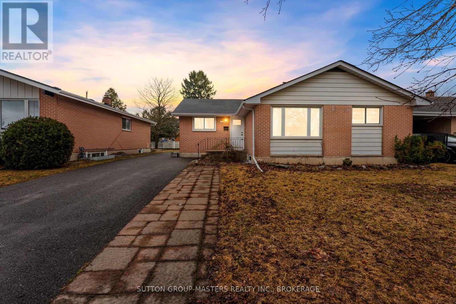 35 Holland Crescent, Kingston (Central City West), Ontario  K7M 2V7 - Photo 1 - X13193812