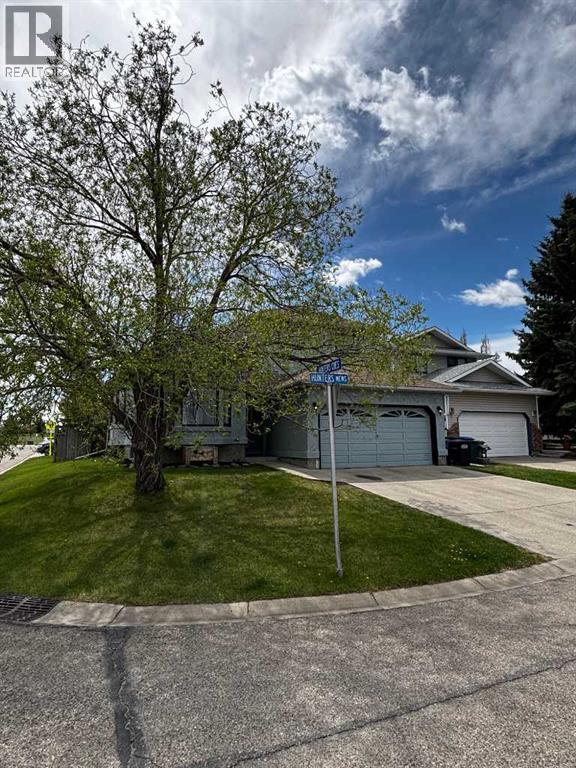 9 Hunters Mews, Okotoks, Alberta  T1S 1M2 - Photo 1 - A2282625