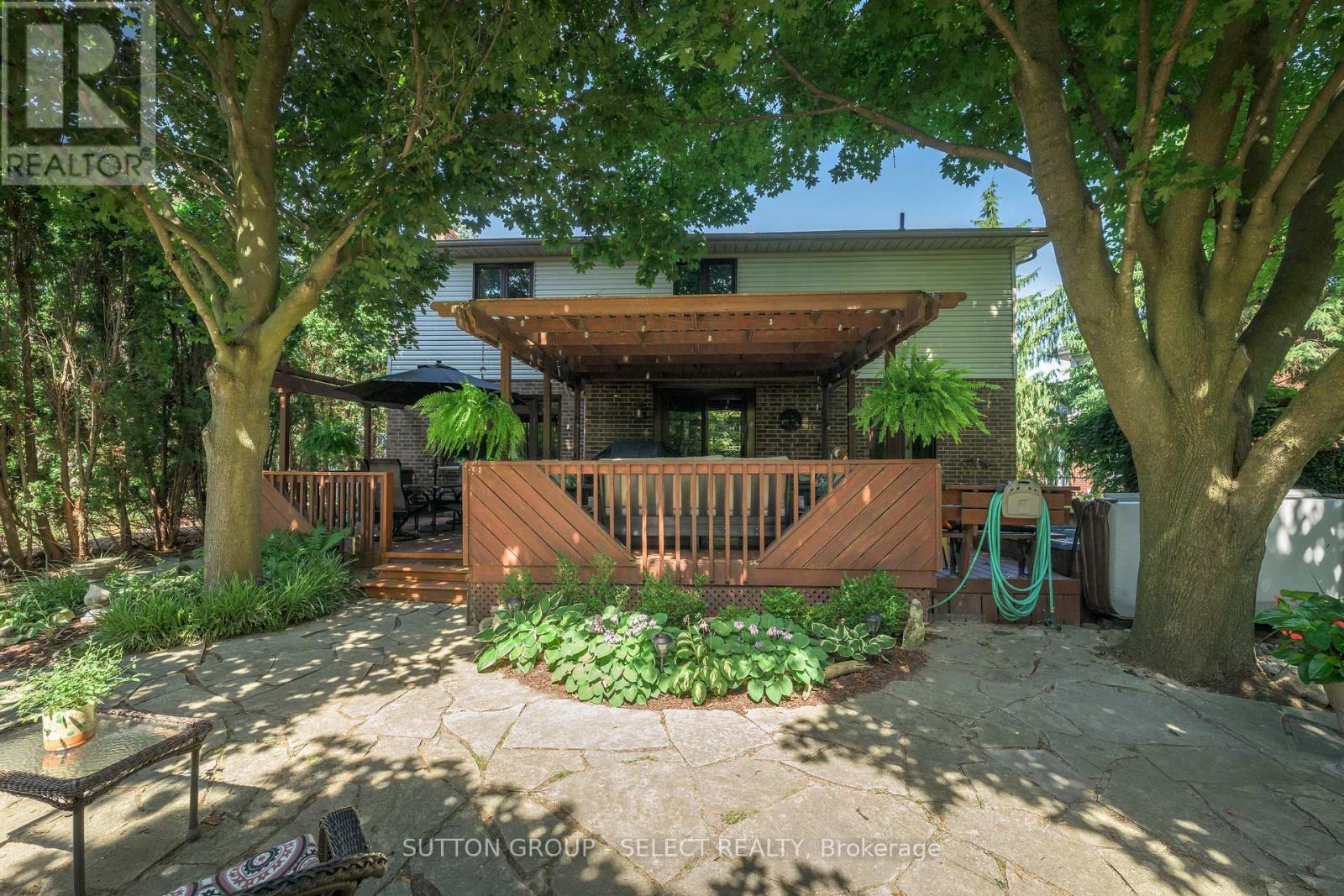 31 Robinson Court, London North, Ontario  N5X 3V3 - Photo 14 - X13194832