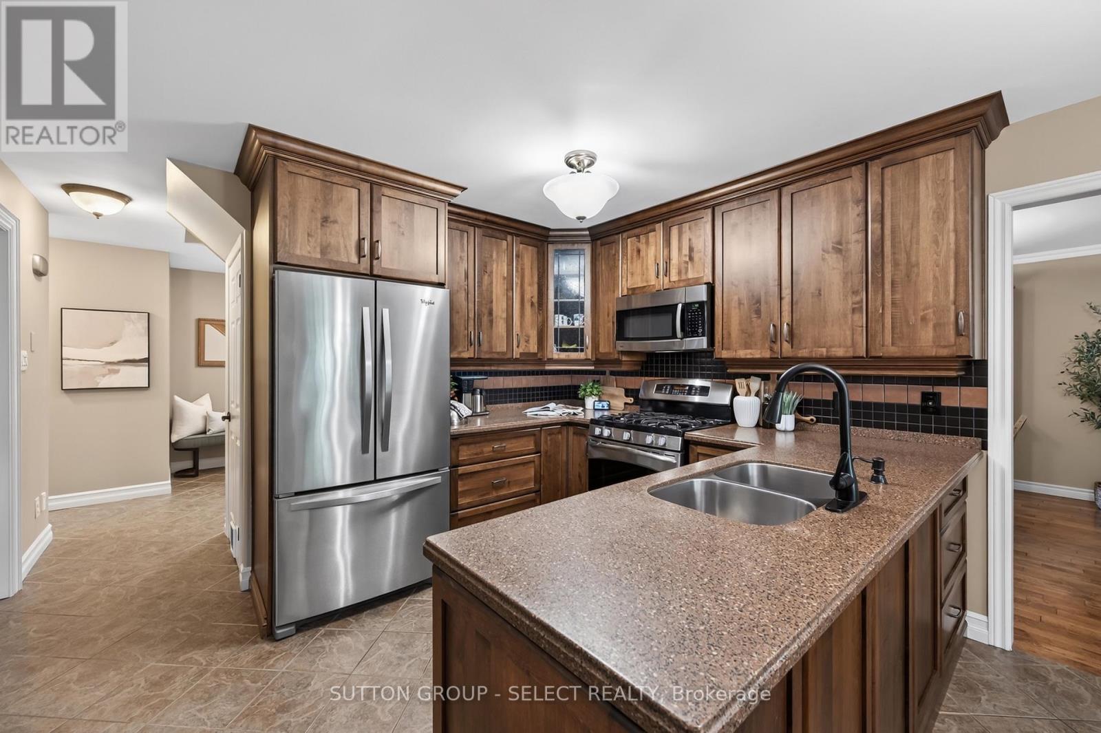 31 Robinson Court, London North, Ontario  N5X 3V3 - Photo 27 - X13194832