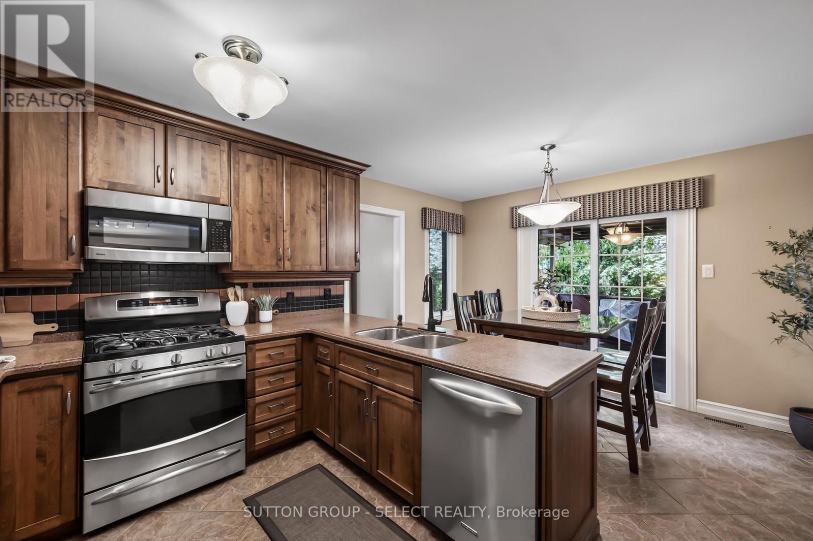 31 Robinson Court, London North, Ontario  N5X 3V3 - Photo 29 - X13194832